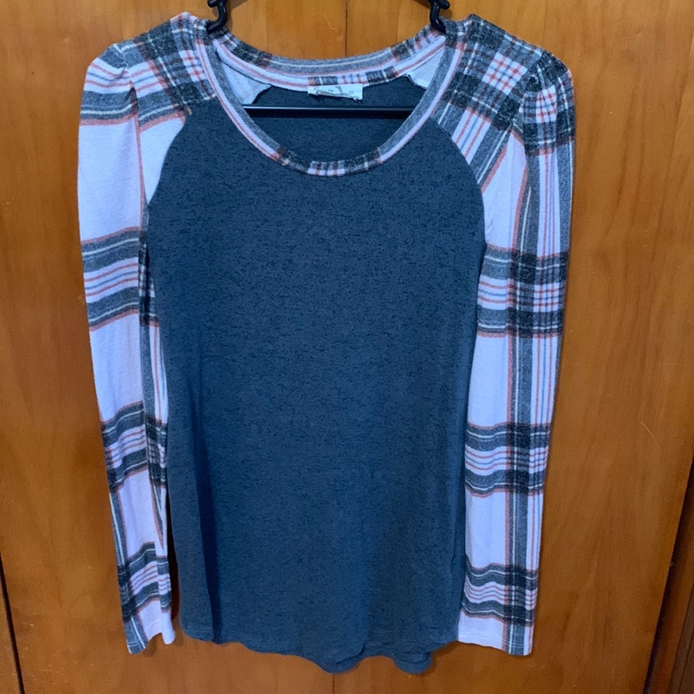NWOT Maurices size XS soft material
